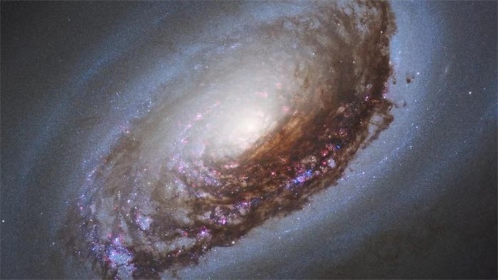 科学家银河系发现“河外结构” 为何隐藏深？（星系团）