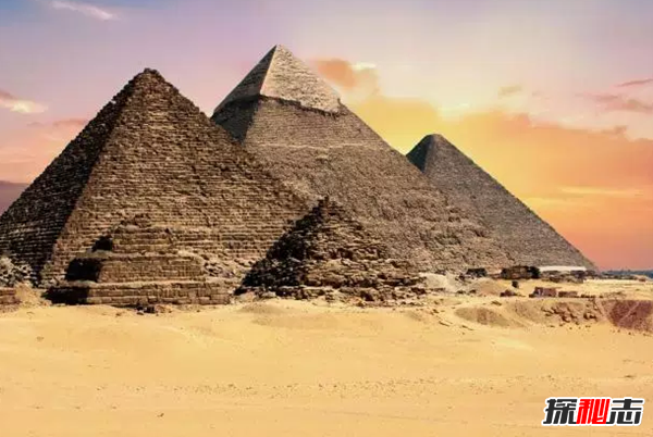 古埃及十大建筑成就，胡夫金字塔建造共花20年(附图片)