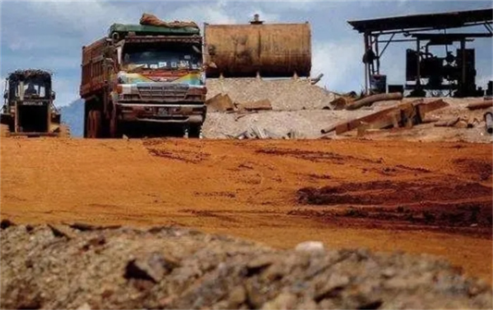 世界上出产铝土最多的国家 几内亚（全球总储量的1/4）