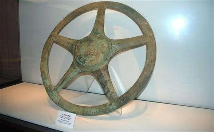 三星堆发现5000年“逆天”车轮（天文仪器）