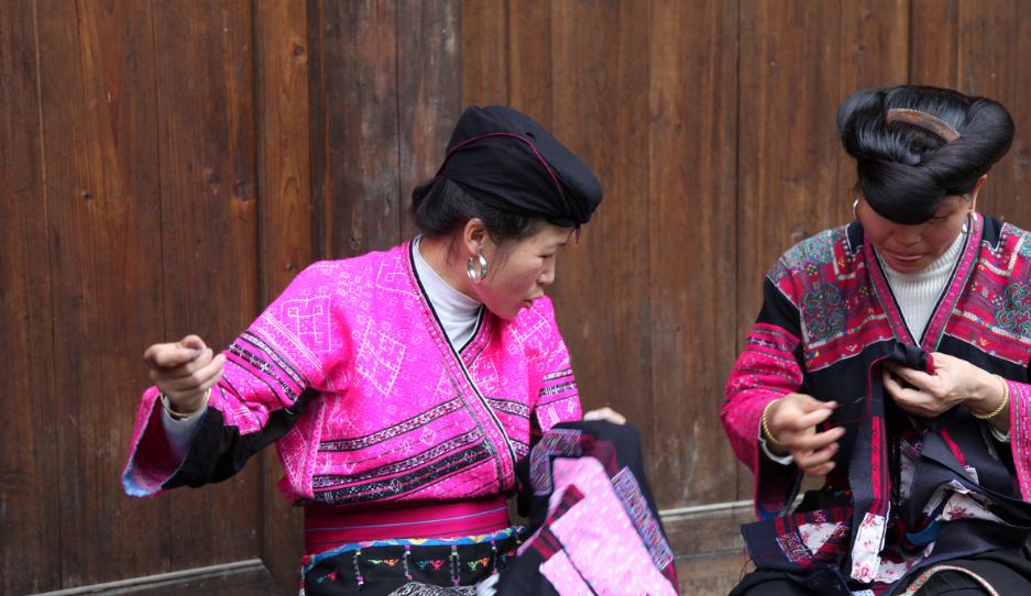 中国瑶族的长发村子 为啥女人都是长发（长发村）