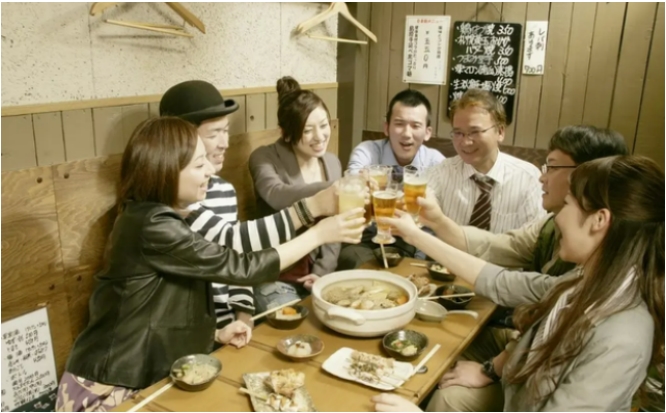 中国人去日本旅游 为啥不能请日本姑娘喝酒（日本陷阱）