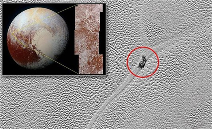冥王星上存在会动的东西 是外星生物吗（小冰山）