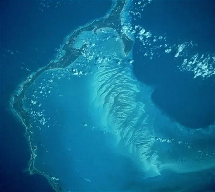 世界最深的海沟 马里亚纳海沟（地球深处）