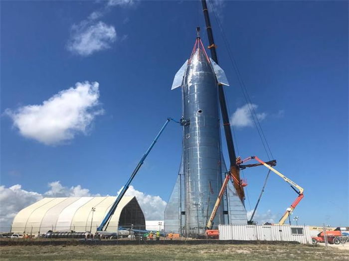 当地政府和FAA暗示了SpaceX的Starship的首次升空测试日期