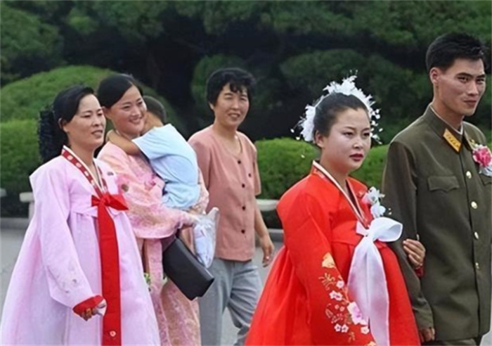 中国游客去朝鲜旅行 当地人无法理解（朝鲜习惯）