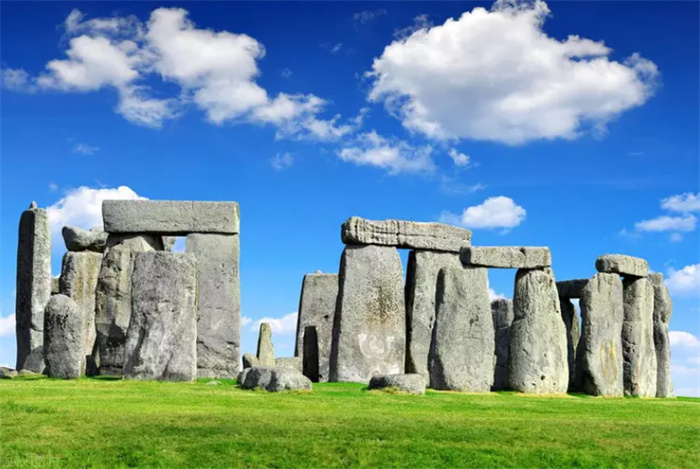 谁是英国巨石阵的建造者 寻找真相的传奇之旅