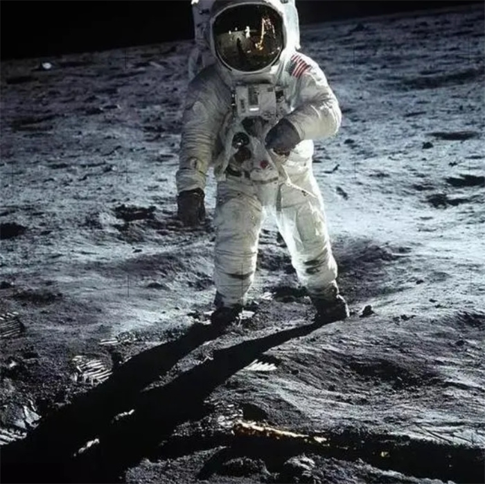 阿波罗登月最大的疑点，为何一次就成功返回地球？