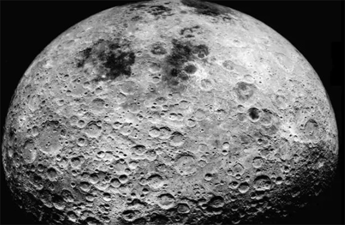 用全球最先进的天文望远镜，究竟能否在月球看到“不明飞行物”？