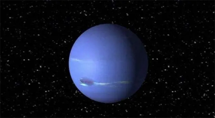 云层突然全部消失，亮度降到了最低的水平，海王星上发生了啥？
