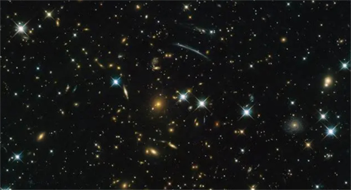 史上首次  中国天文学家发现暗物质星系  亮度仅银河系千万分之一