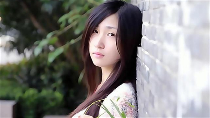 五种超级败家女人相  性情冷淡  喜欢搬弄是非 不利于财运和婚姻