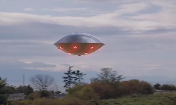 在美国曾经发现的UFO，这到底是咋回事儿？（白色外星飞船）