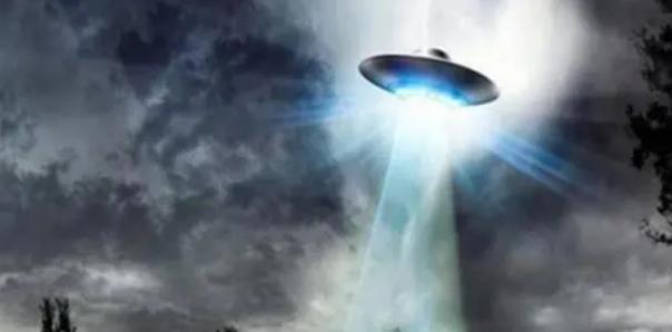 ҹվֵĹ㣬ȻۻUFO¼
