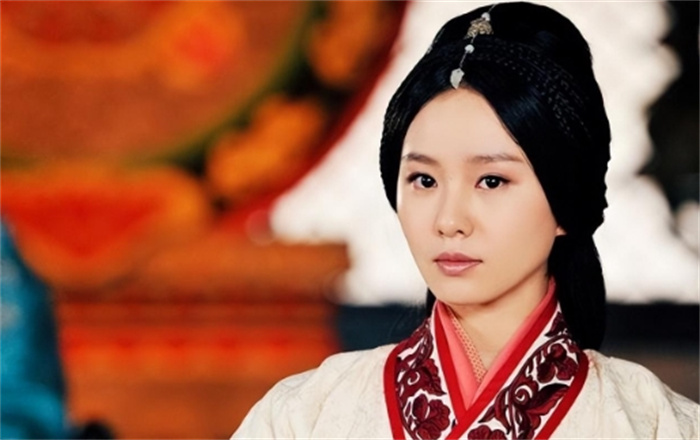 本是婢女出身，却成了中国第一位女外交家，冯燎究竟“奇”在哪？