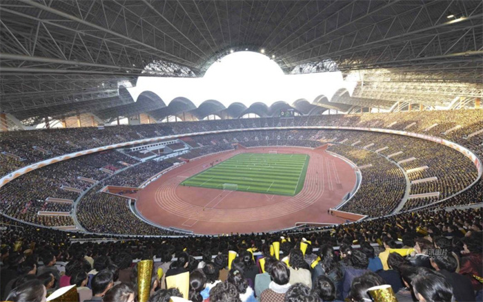 世界上最大的足球场 居然是位于朝鲜（最大球场）