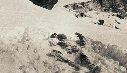 乌拉尔山神秘死亡事件 登山者无辜丧命遭遇了什么（真相）
