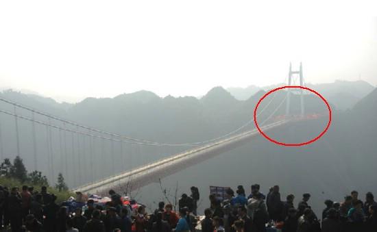 一座桥下面有鬼的图片图片