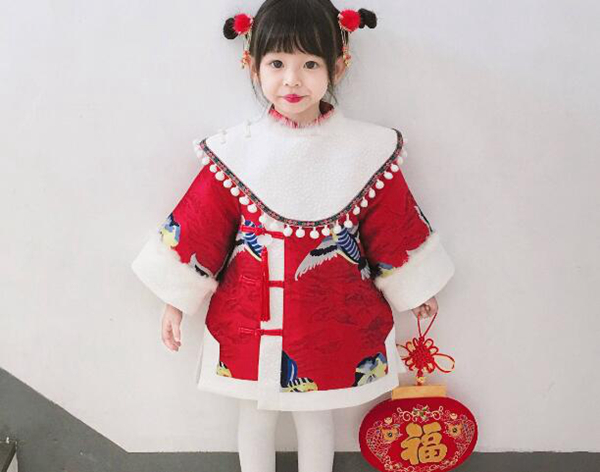 春节为什么要穿新衣服 意味着辞旧迎新起到辟邪作用(图1)
