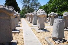 武则天的陵墓前 为什么有六十多个无头石像（至今无解）