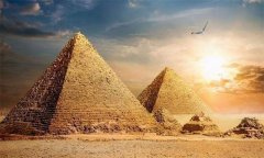 金字塔的最终真相：一份3000年前的手稿,意外揭开塔尖顶石之谜