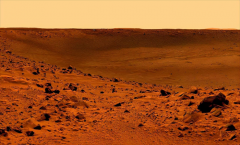 好奇号传回火星照 沙丘中惊现一条装甲蠕虫！（特殊照）