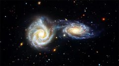 哈勃拍摄的星系碰撞 38亿年后银河系也这样（星系产生）