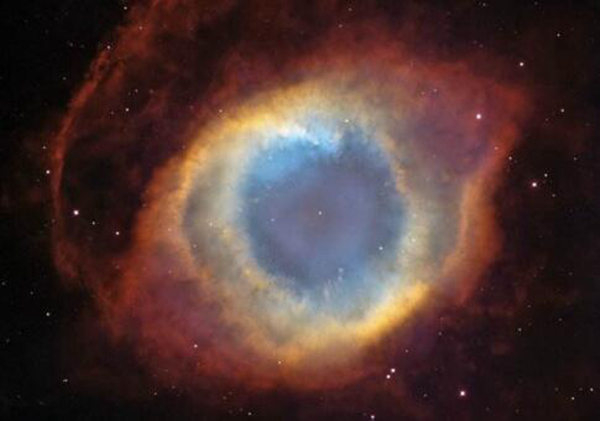 上帝之眼是什么?距离地球700光年的神秘星云(图2)