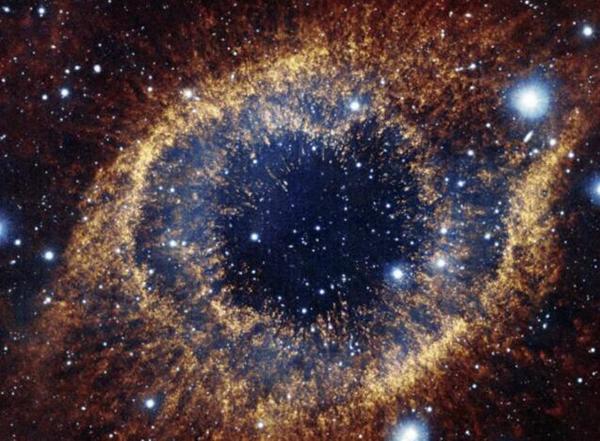 上帝之眼是什么?距离地球700光年的神秘星云(图3)