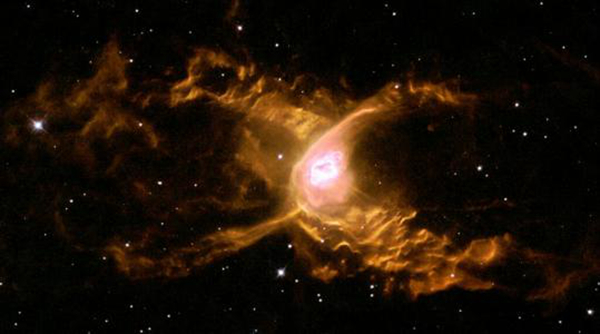 红蜘蛛星云位于何处？独特而美丽的双瓣状星云(图1)