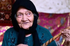 中国最长寿的人：阿丽米罕・色依提(活了135岁)