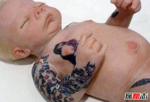 在婴儿身上刺青 知道真相后却点赞