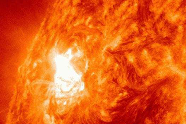 為什么人類到不了太陽?核心溫度高達1500萬攝氏度(人造太陽核心溫度)