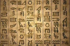 玛雅文字的起源：最早出现在公元前后（普及于五世纪中叶）