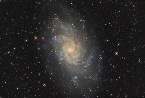 三角座星系大还是银河系大，三角座星系有生命吗/应该有(图3)