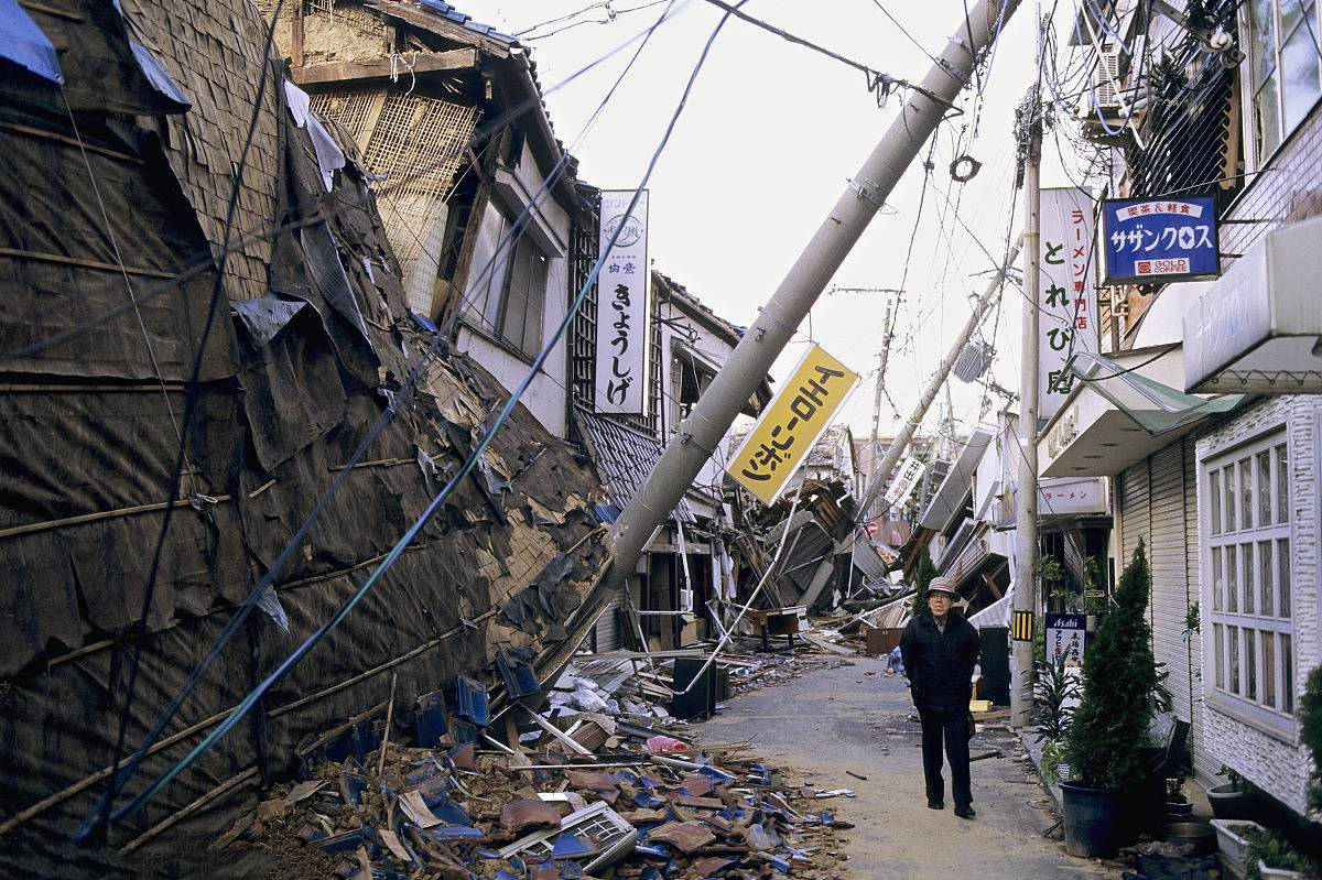 日本一天三次地震，专家：九级大地震或正在酝酿，加快富士山喷发|富士山|地震|大地震_新浪新闻