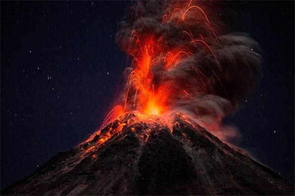 世界上最大的火山世界 每一个都十分壮观让人惊讶