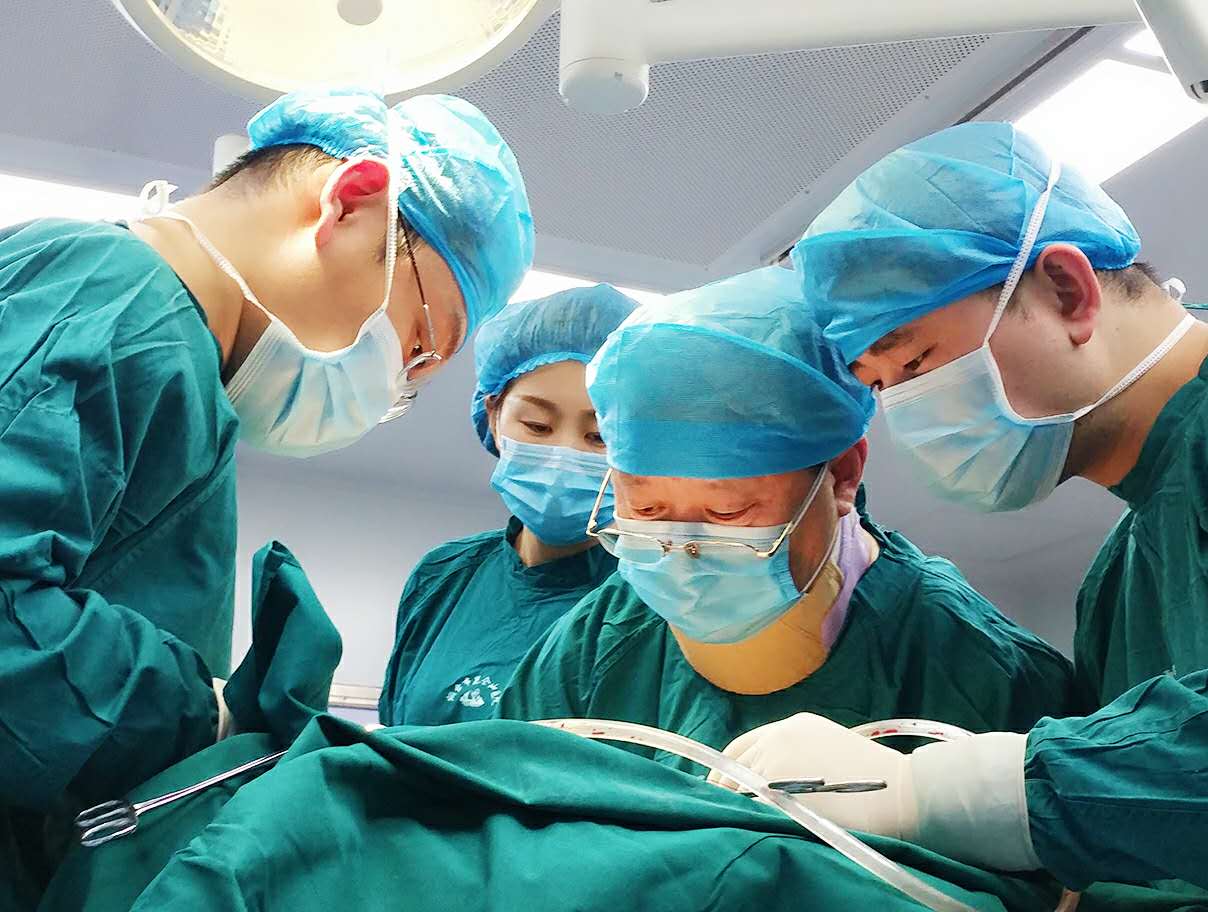 5年前耗7000万，世界首例“换头手术”在中国完成，结果如何了？_哔哩哔哩_bilibili