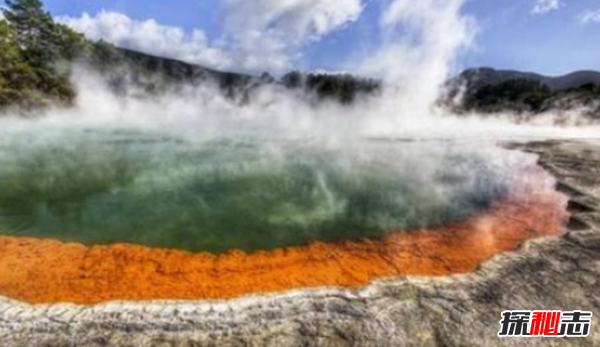 世界上最大的热湖：湖水温度高达60度(多烧伤死亡)