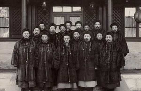 军机处和内阁的区别是什么 内阁比军机处权利大(图1)
