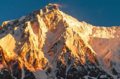 珠穆朗玛峰为什么还在不断升高：板块运动(世界最高峰)