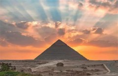 金字塔是如何建造的？为啥科学家几个世纪也没找到答案？
