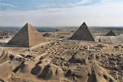 为何埃及法老不再建造金字塔？盗贼兴起不是偶然，而是必然的结果